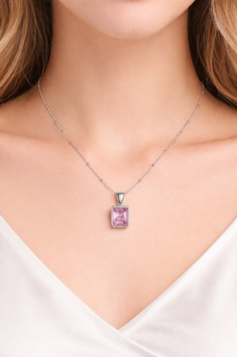 Pembe Taş  Çelik Kolye